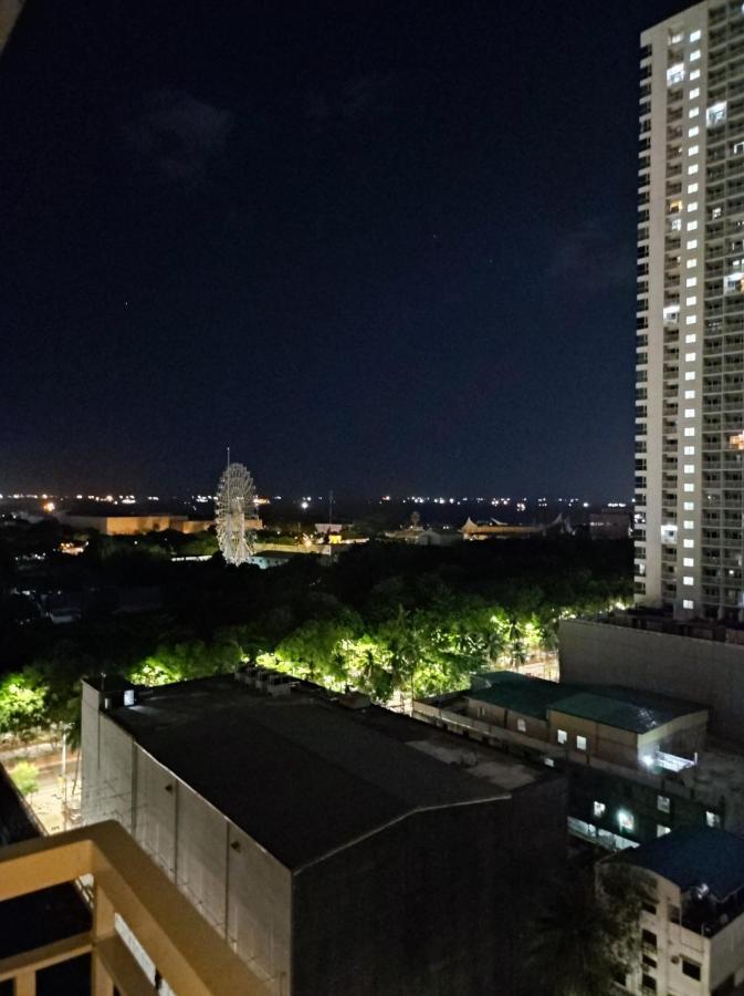 Schoenes Apartment Mit Pool-Nutzung Manila Exteriér fotografie